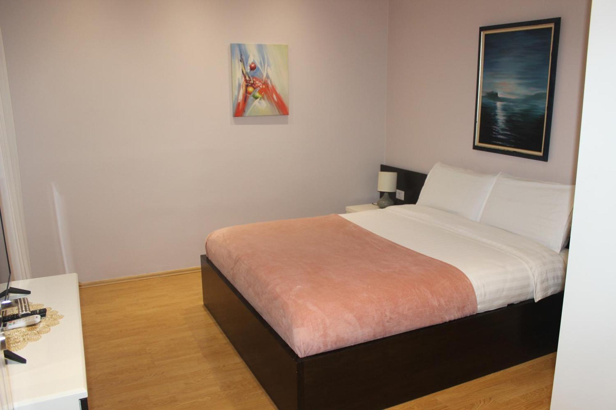 Luxury Blloku Tirana Apartment Esterno foto